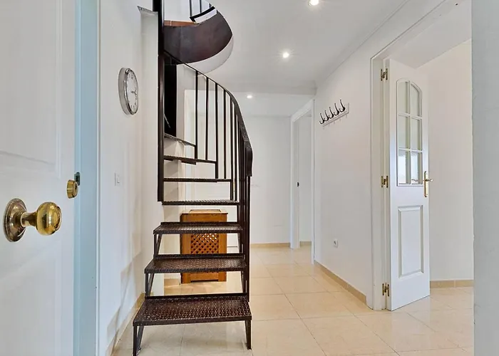 Lovely Penthouse In Pacos Apartment