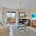 דירה Lovely Penthouse In Pacos פואנגירולה