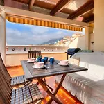 Lovely Penthouse In Pacos פואנגירולה