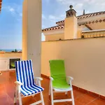 Lovely Penthouse In Pacos דירה *
