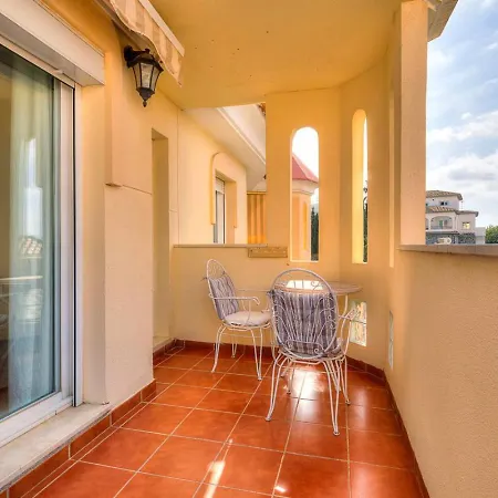 Lovely Penthouse In Pacos פואנגירולה